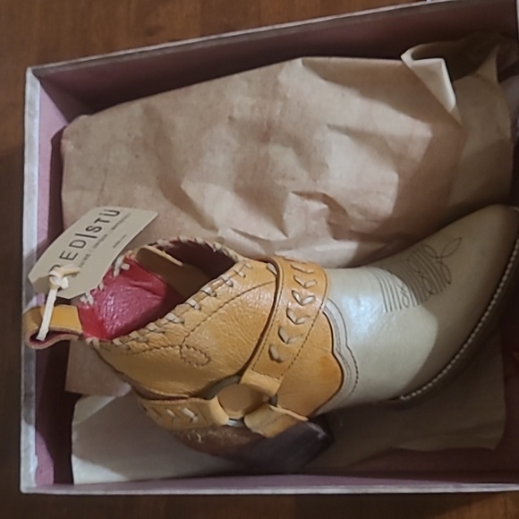 Bedstu Tania 7 - Picture 2 of 10